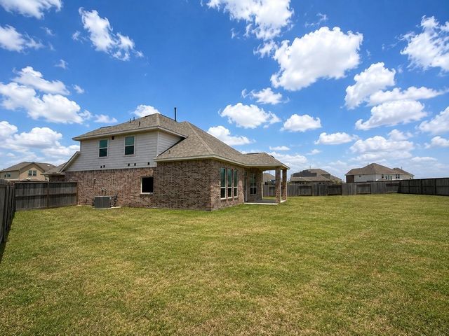 9734 Willowmoor Lane, Brookshire, TX 77423