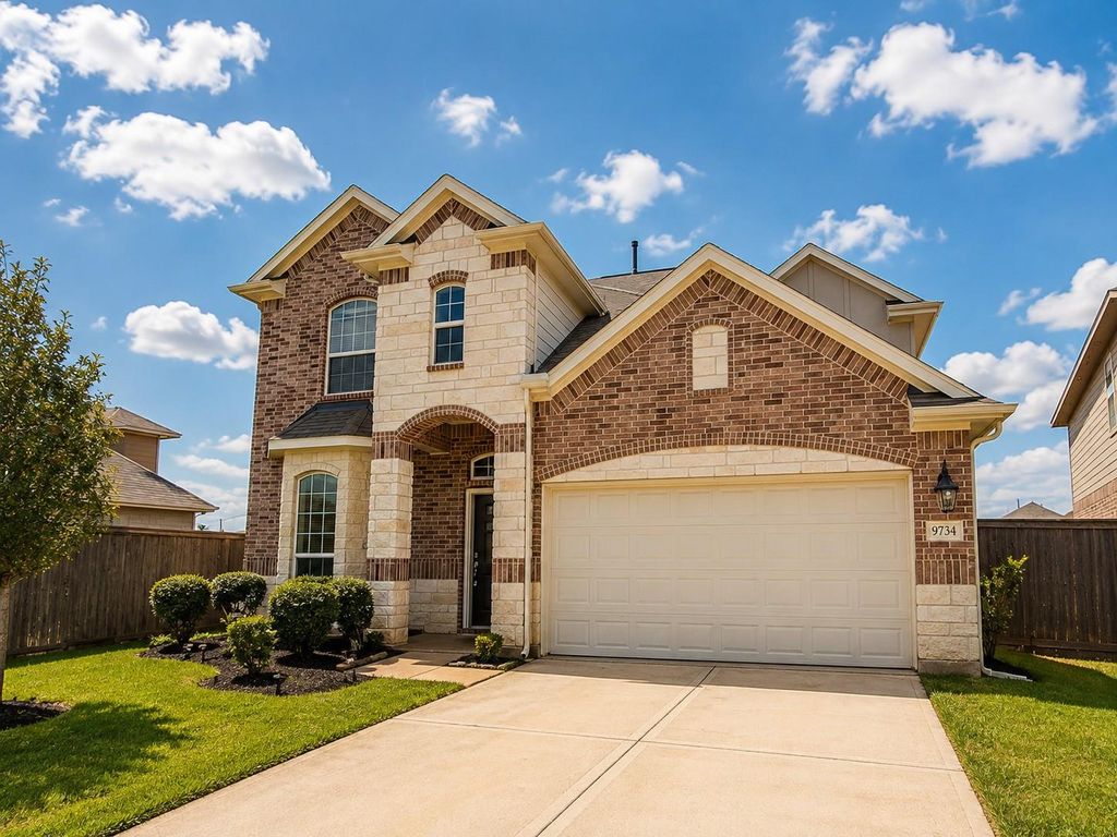 9734 Willowmoor Lane, Brookshire, TX 77423