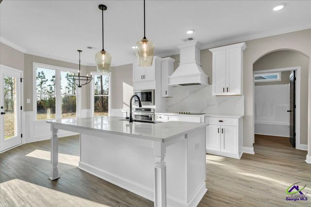 444 Burlington Drive, Macon, GA 31052