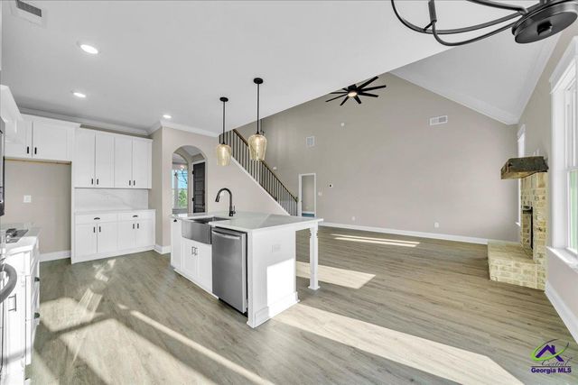 444 Burlington Drive, Macon, GA 31052