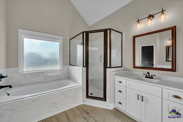 444 Burlington Drive, Macon, GA 31052