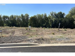 3199 Nw Shadden Dr 66, Mc Minnville, OR 97128
