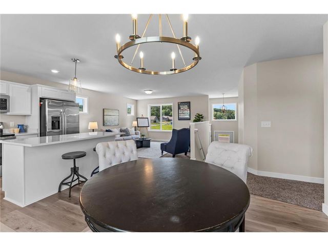 2017 Aster Lane, Mankato, MN 56001