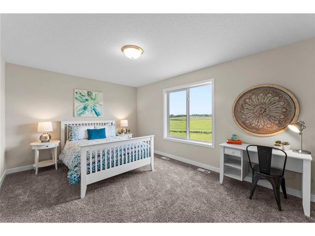 2017 Aster Lane, Mankato, MN 56001