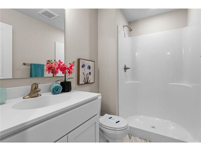 2017 Aster Lane, Mankato, MN 56001