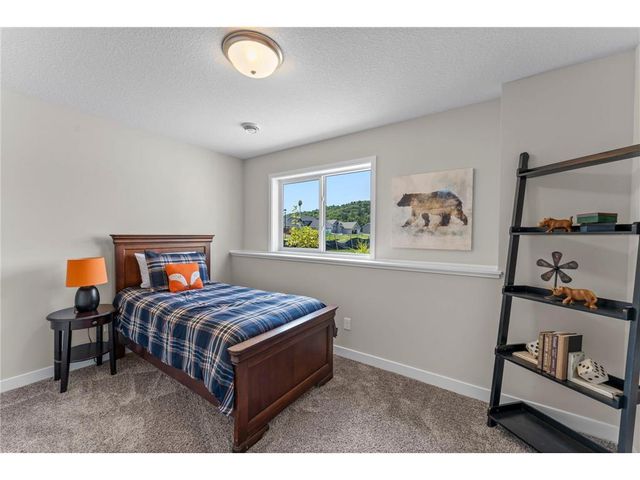 2017 Aster Lane, Mankato, MN 56001