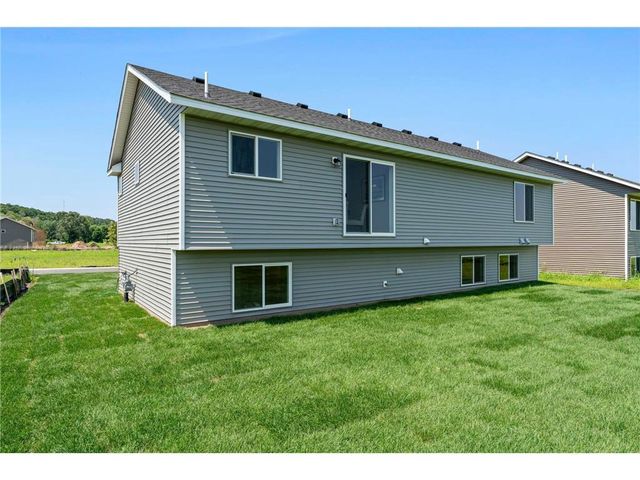 2017 Aster Lane, Mankato, MN 56001