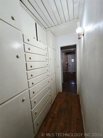 7 Payne Street, Pryor, OK 74361