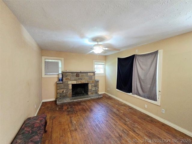 7 Payne Street, Pryor, OK 74361
