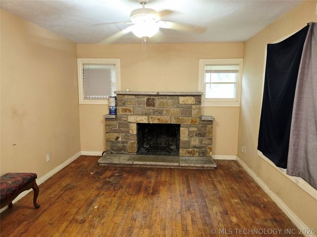 7 Payne Street, Pryor, OK 74361