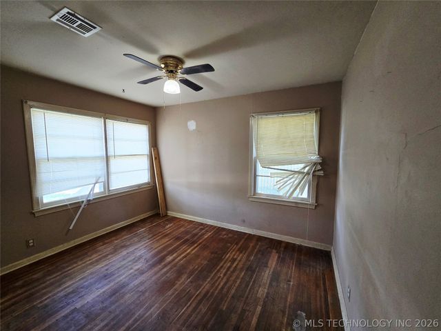 7 Payne Street, Pryor, OK 74361