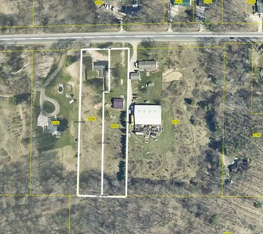 6040 10 Mile Road NE, Rockford, MI 49341