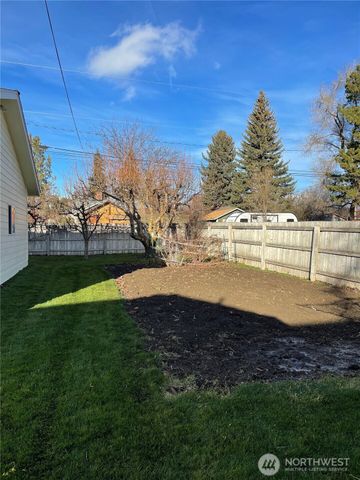 515 W 11th Avenue, Ellensburg, WA 98926