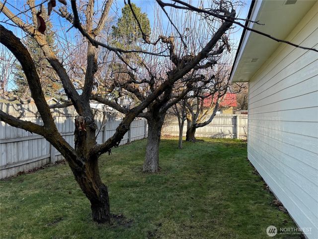 515 W 11th Avenue, Ellensburg, WA 98926