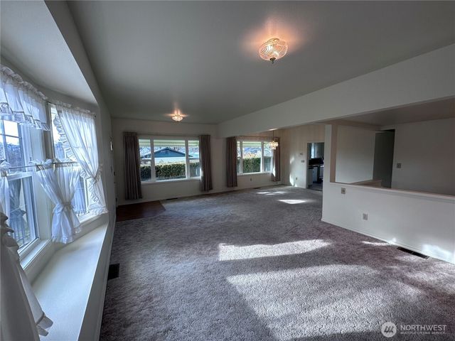 515 W 11th Avenue, Ellensburg, WA 98926