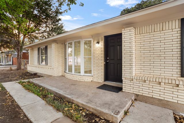 509 E Williamsburg Manor, Arlington, TX 76014