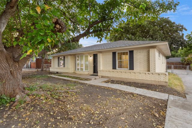 509 E Williamsburg Manor, Arlington, TX 76014