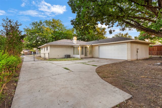 509 E Williamsburg Manor, Arlington, TX 76014