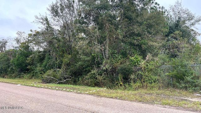 4410 +8150 Michigan Avenue, Gulfport, MS 39501