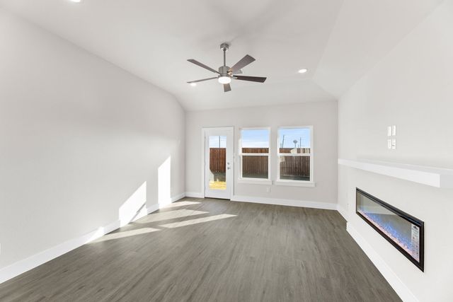 7317 Autumn Hill Drive, Denton, TX 76249