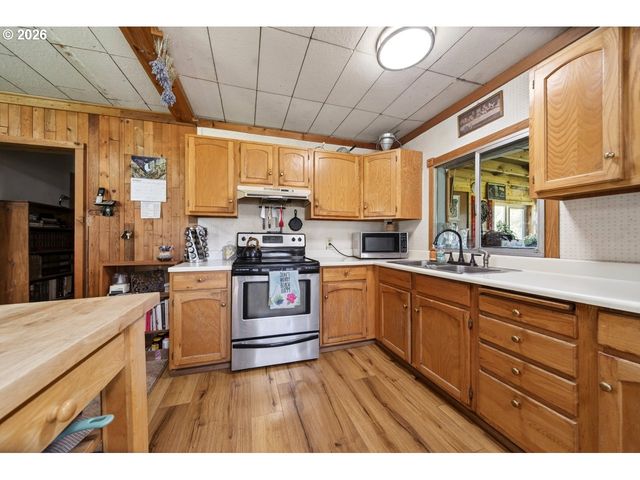 13818 LOON LAKE Rd, Reedsport, OR 97467