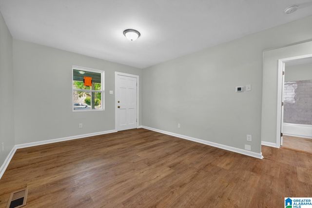 1324 19TH STREET SW, Birmingham, AL 35211