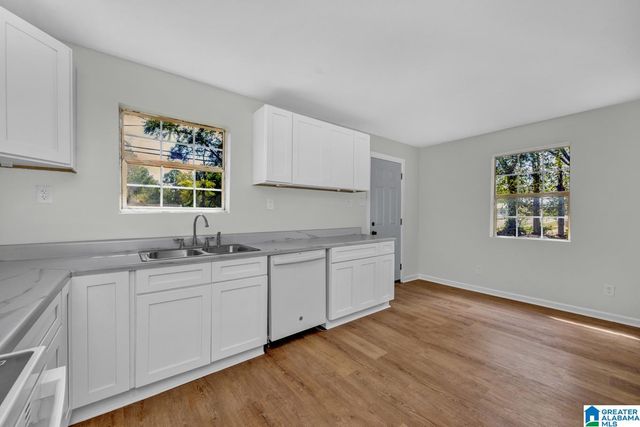 1324 19TH STREET SW, Birmingham, AL 35211