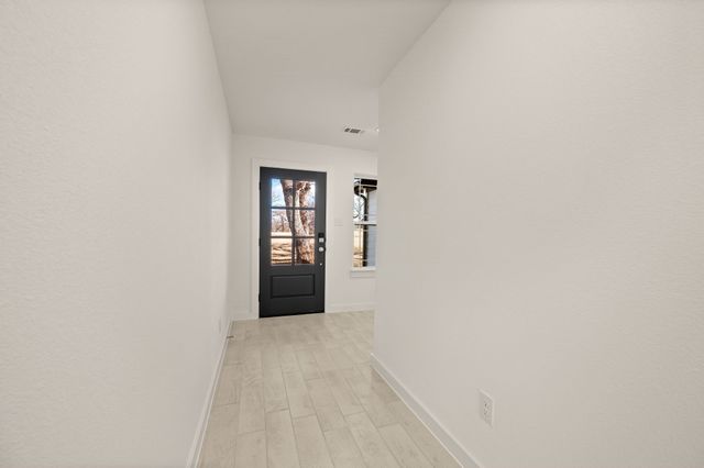 217 Shady Oaks Drive, Runaway Bay, TX 76426