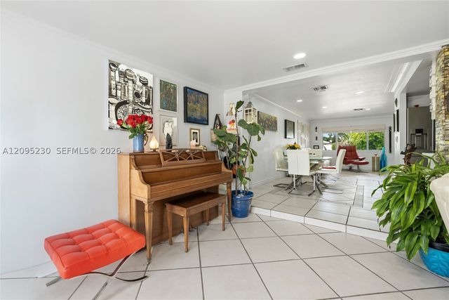 391 SE 16th Ave, Pompano Beach, FL 33060