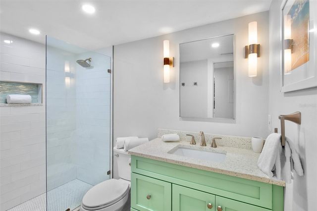 1600 COVE II PLACE 412, Sarasota, FL 34242
