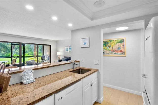 1600 COVE II PLACE 412, Sarasota, FL 34242
