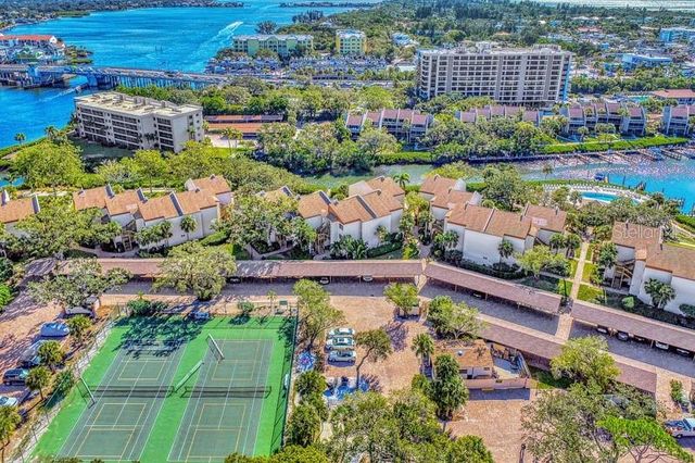 1600 COVE II PLACE 412, Sarasota, FL 34242