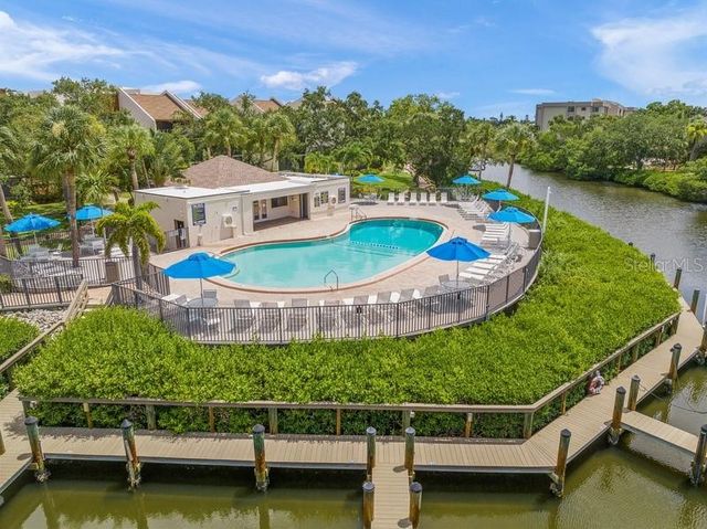 1600 COVE II PLACE 412, Sarasota, FL 34242