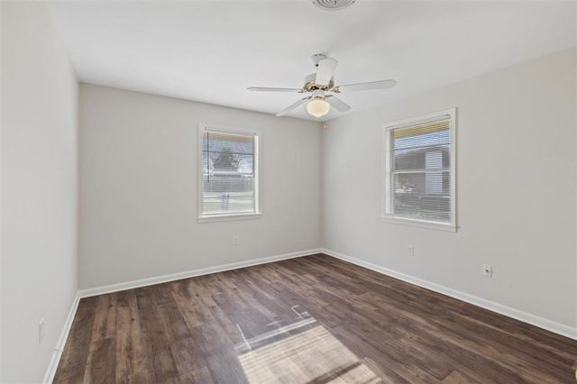 1233 Texas Street, Sulphur, LA 70663