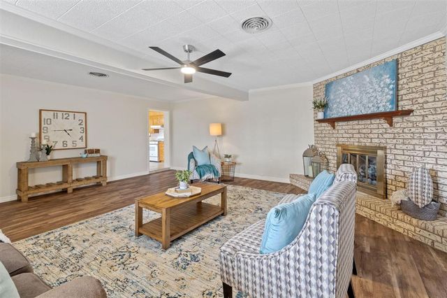 1233 Texas Street, Sulphur, LA 70663