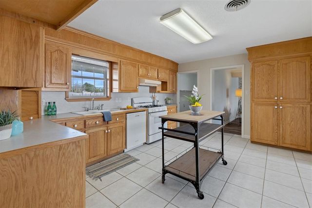 1233 Texas Street, Sulphur, LA 70663