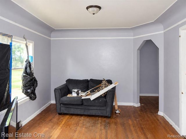 12105 Sanford Street, Detroit, MI 48205