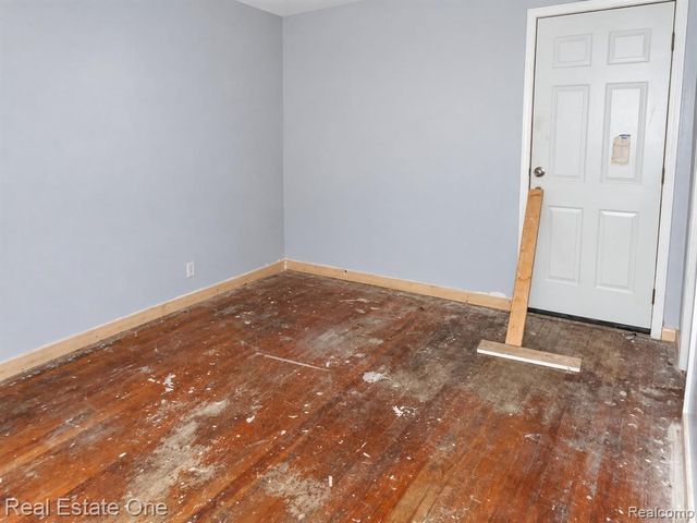 12105 Sanford Street, Detroit, MI 48205