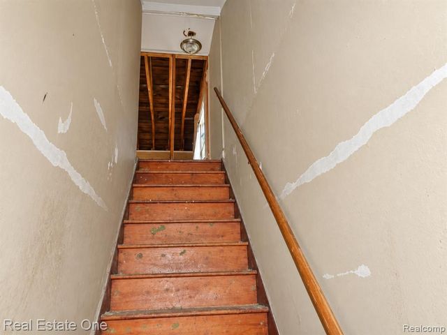 12105 Sanford Street, Detroit, MI 48205