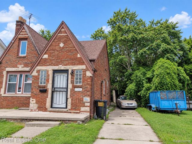 12105 Sanford Street, Detroit, MI 48205