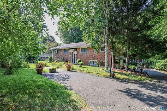 437 West Wolcott Avenue, Windsor, CT 06095