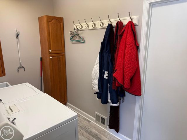 34639 Jerome Street, Chesterfield Twp, MI 48047