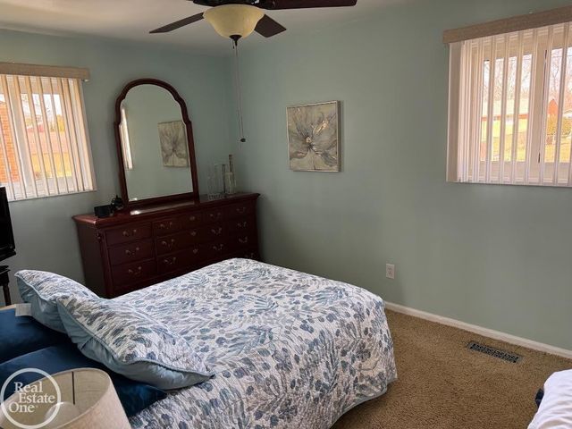 34639 Jerome Street, Chesterfield Twp, MI 48047