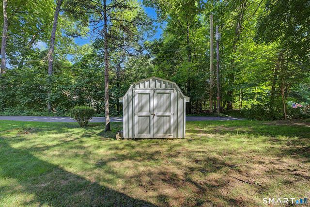 184 Franklin St Extension, Danbury, CT 06811