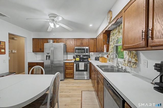184 Franklin St Extension, Danbury, CT 06811