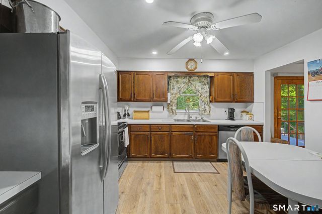 184 Franklin St Extension, Danbury, CT 06811
