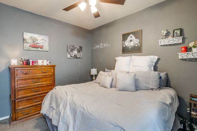 729 W Bend Boulevard, Burleson, TX 76028