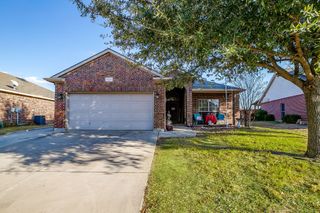 729 W Bend Boulevard, Burleson, TX 76028