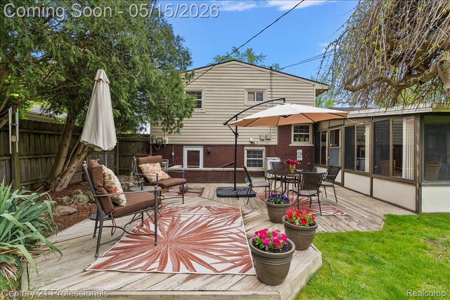 5788 Strathdon Way, Waterford Charter Township, MI 48327
