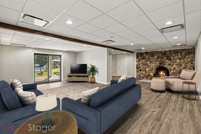1900 Oak Grove Road, Howell, MI 48855